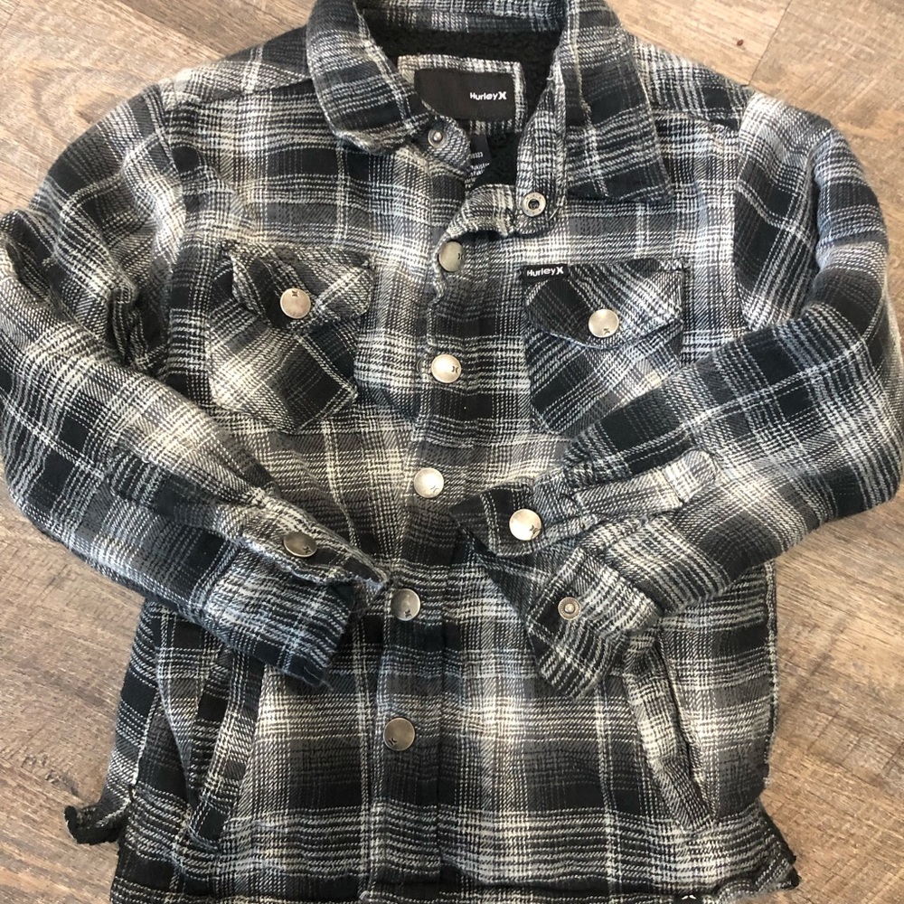Hurley shacket size 3t